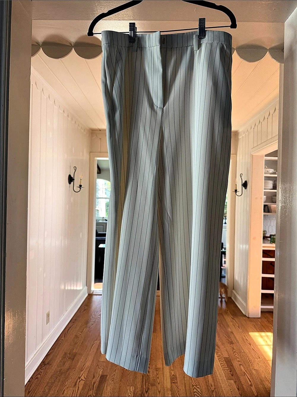 ZARA Women's Wide Leg Striped Pants US 6 Like New with belt. White and black